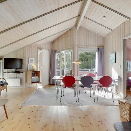 בית נופש Lovely Home In Oksbol With Sauna *